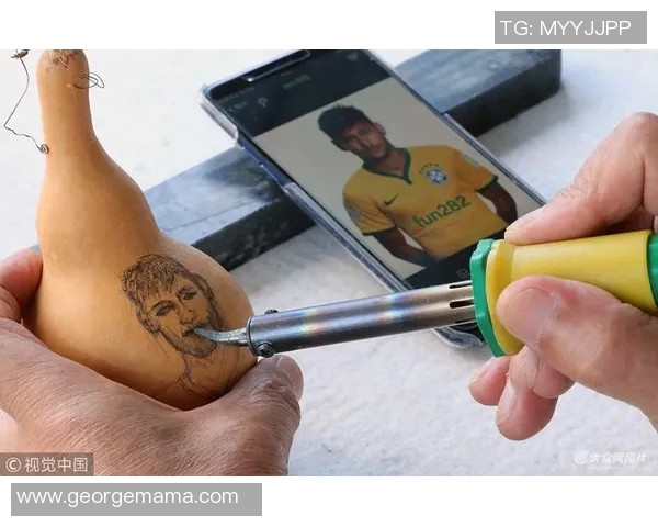 足球球星被曝涉嫌虐待动物引发公众强烈关注与道德争议